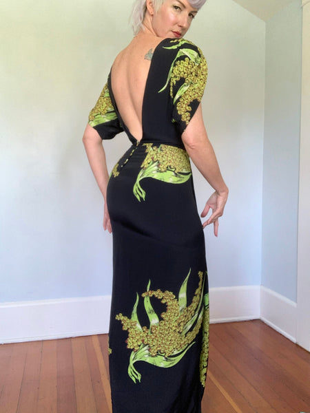 Spectacular 1940s Impeccably Draped Silk Mimosa Print Extreme Hourglass Evening Gown w/ Risqué Open Back
