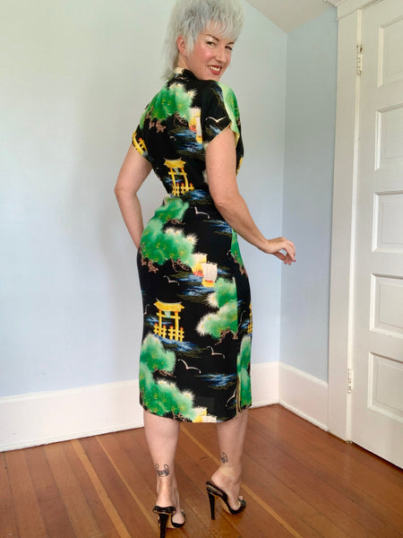 1940s Silk Crepe Custom Made Hawaiian Cheongsam by “Hoaloha”