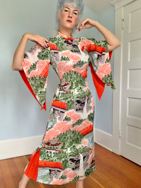 1940s Silk Crepe Custom Made Hawaiian Pake Muu