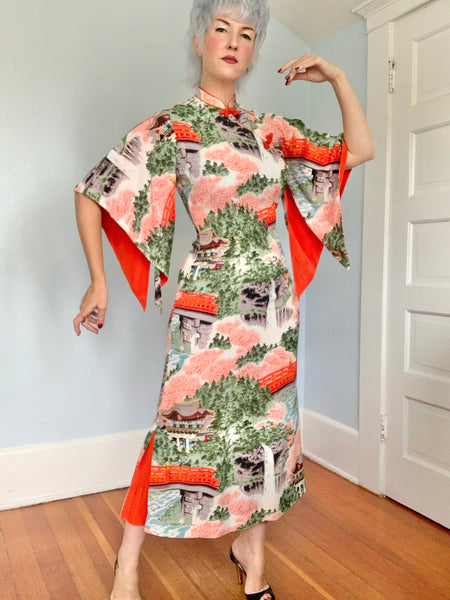 1940s Silk Crepe Custom Made Hawaiian Pake Muu