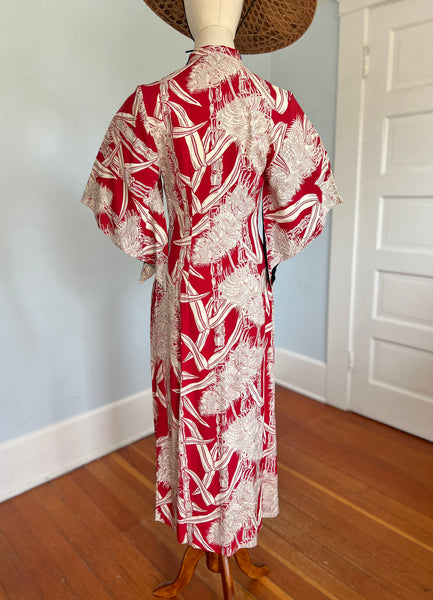 1940s Rayon Hawaiian Pake Muu by “An Original Hawaiian Togs”