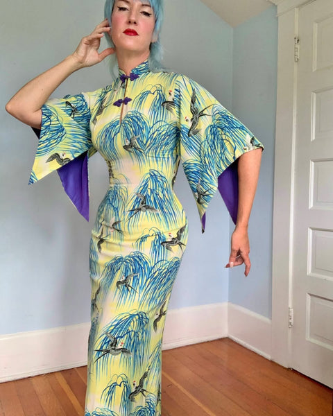 1940s Pure Silk Crepe Hawaiian Pake Muu w/ Japanese Swallows by “The Liberty House”