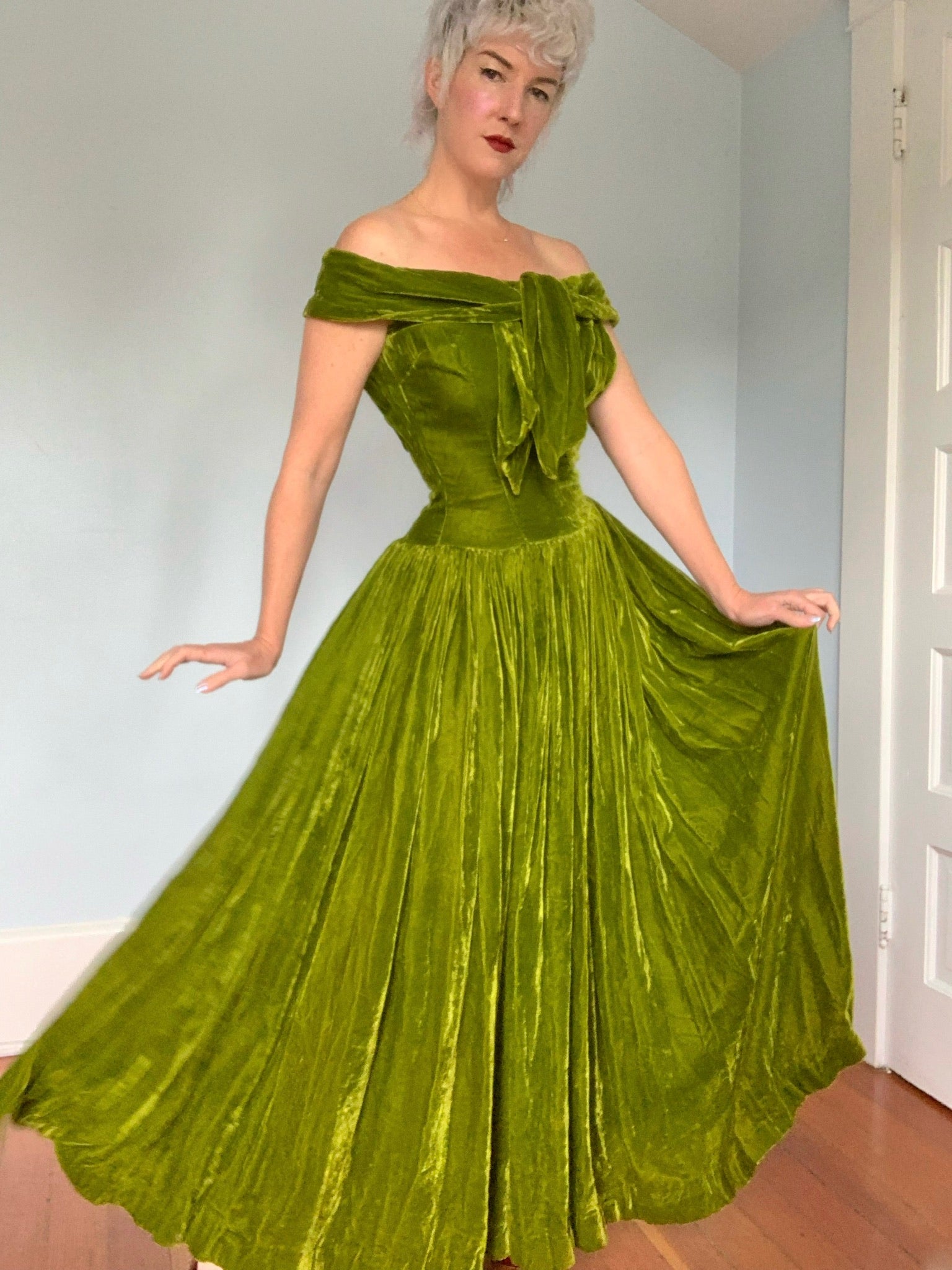Chartreuse Rayon Velvet 1940s Gown