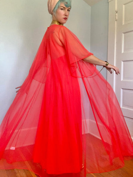 1960s Deadstock “Frederick’s of Hollywood” Peignoir Set