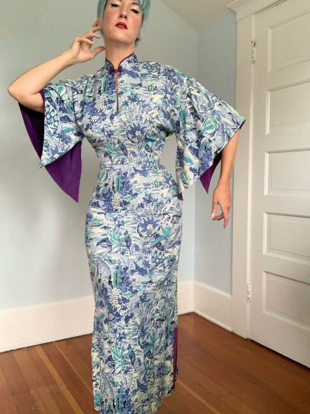 1940s “The Liberty House of Honolulu & Waikiki” Hawaiian Rayon Pake Muu