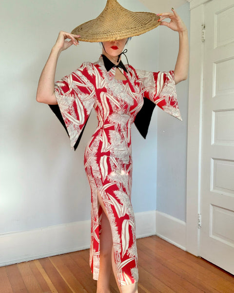 1940s Rayon Hawaiian Pake Muu by “An Original Hawaiian Togs”