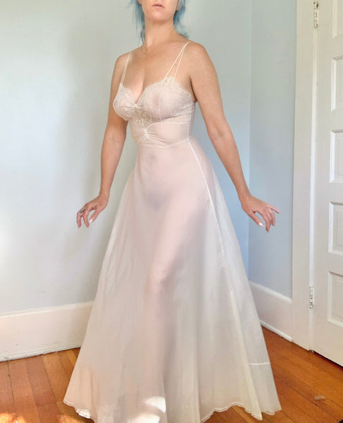 Late 1940s “Lucie Ann of Beverly Hills” for “Neiman Marcus” Bridal Peignoir Set
