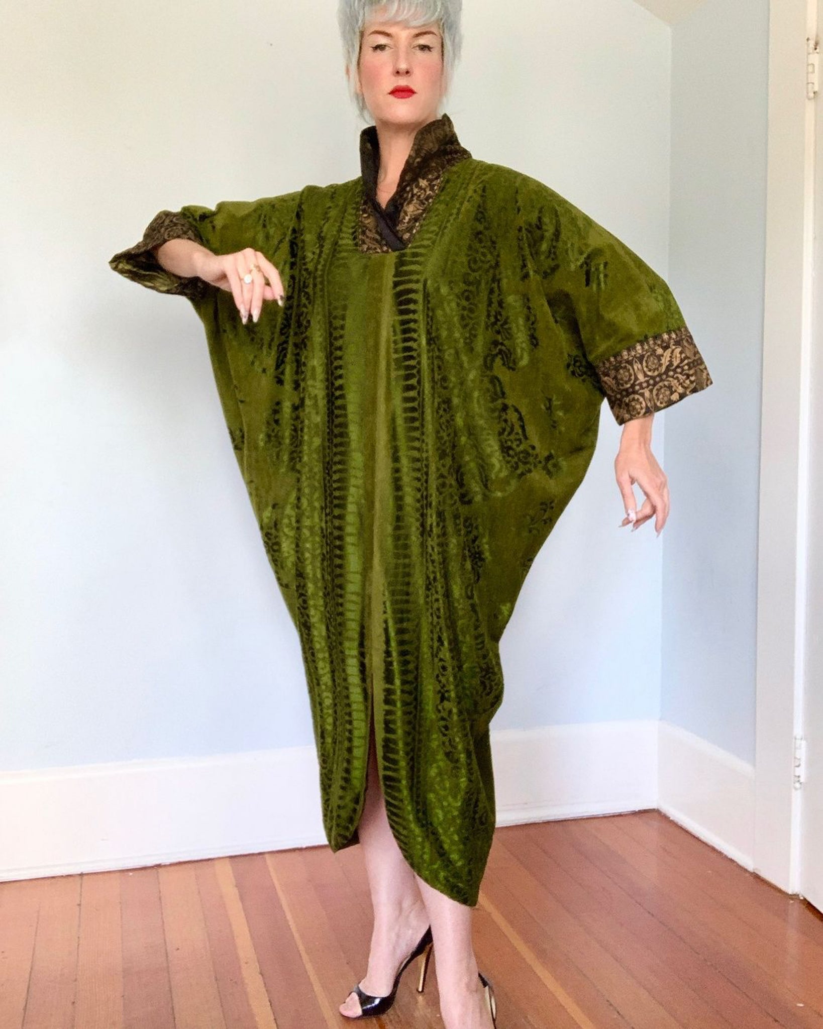 1960s “Henri Bendel New York” Glamour Cocoon Caftan