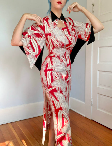 1940s Rayon Hawaiian Pake Muu by “An Original Hawaiian Togs”