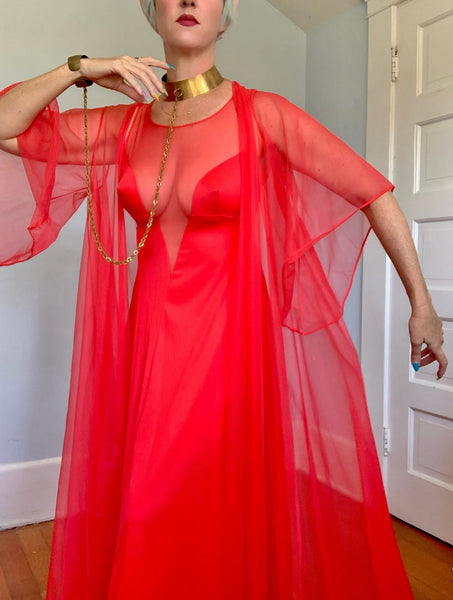 1960s Deadstock “Frederick’s of Hollywood” Peignoir Set