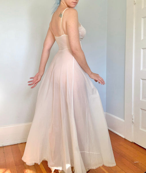 Late 1940s “Lucie Ann of Beverly Hills” for “Neiman Marcus” Bridal Peignoir Set