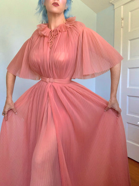 Documented 1950 “Vanity Fair” Accordion Pleated Nylon Peignoir Boudoir Set
