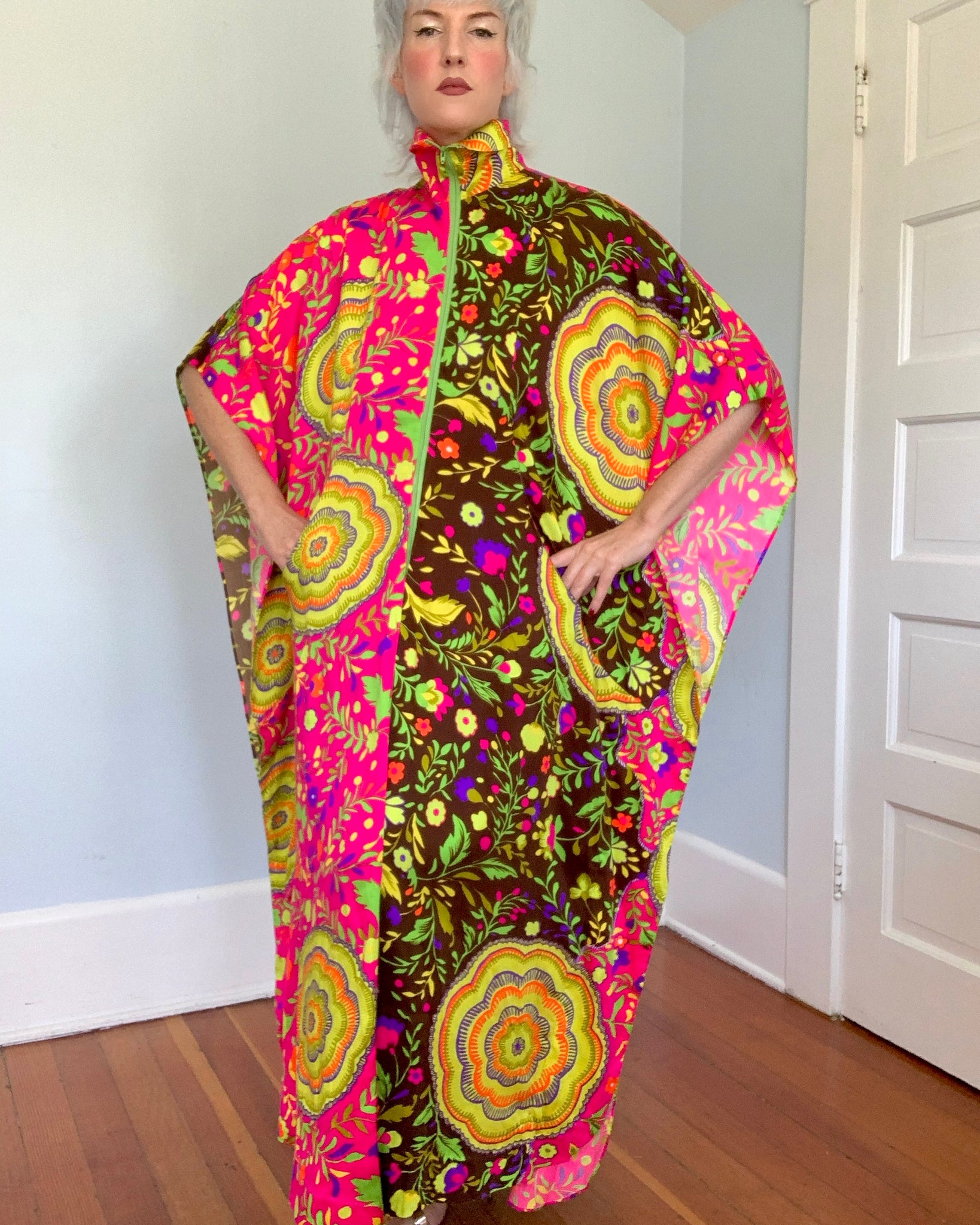 UNREAL 1960s Neon Psychedelic Caftan by “Greencastle of California”