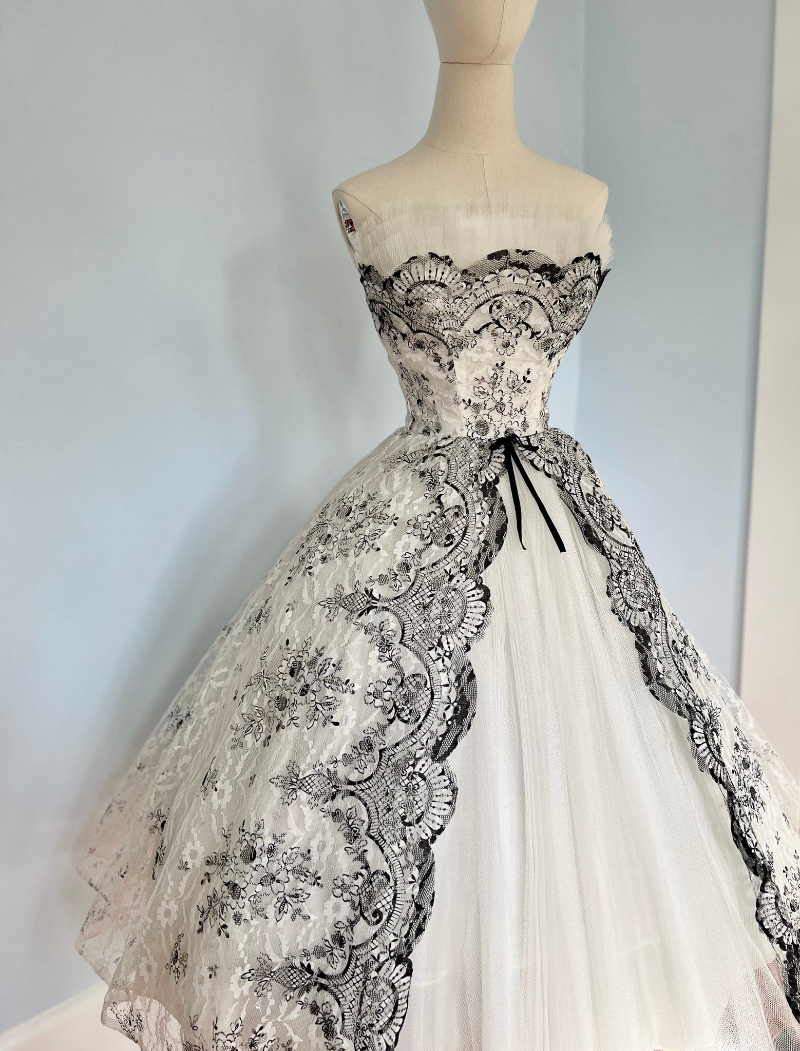 1950s Flocked Velvet & Tulle Party Dress