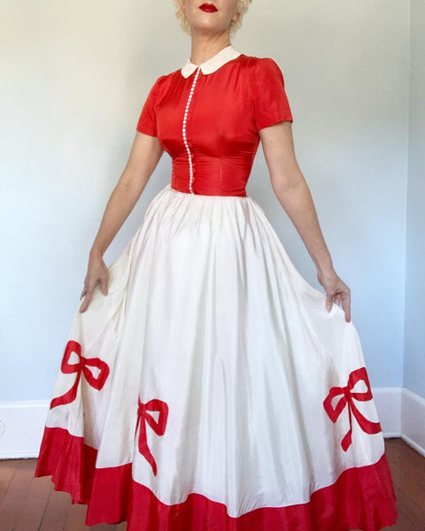 Early 1940s Whimsical Silky Taffeta Gown with Bow Appliques