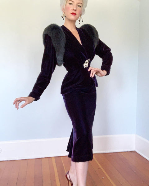 1980s does 1940s New Look Velvet Hourglass Cocktail Suit w/ Dyed Fox Fur Trim by "Lillie Rubin"