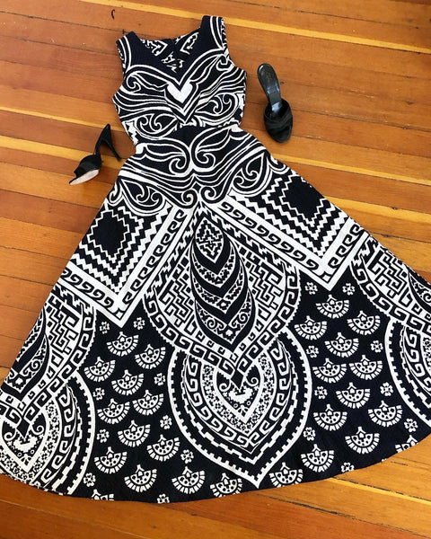 1960s "Elinor Gay Original" 2-Tone Woven Cotton Op-Art Psychedelic Maxi Dress