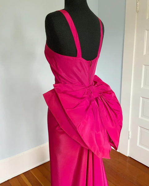 Late 1930s Taffeta Evening Gown with Huge Bow Detail and Train