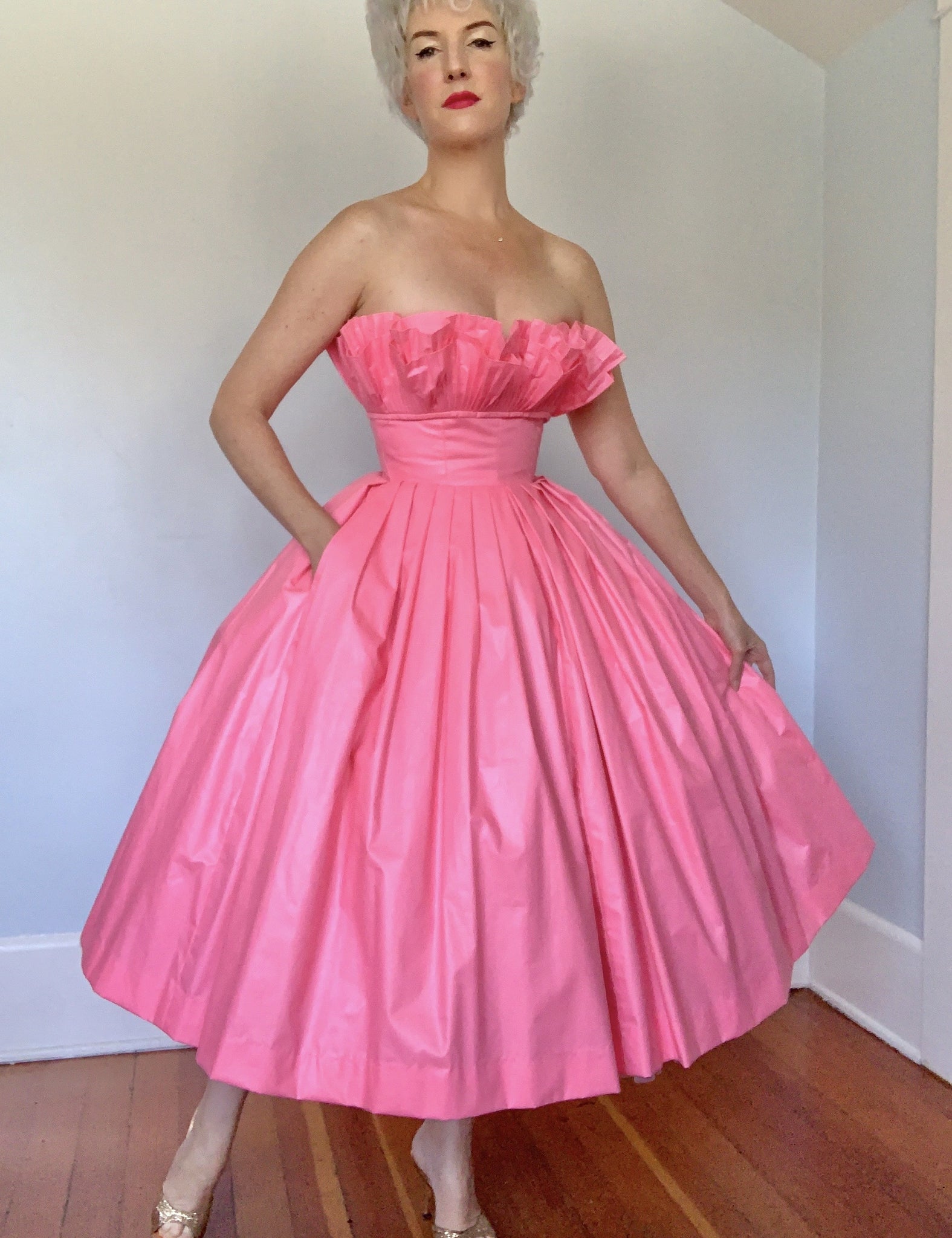 1970s "Victor Costa" Hot Pink Polished Cotton Chintz Strapless Party D butchwaxvintage 1970s "Victor Costa" Hot Pink Polished Cotton Chintz Strapless Party D butchwaxvintage