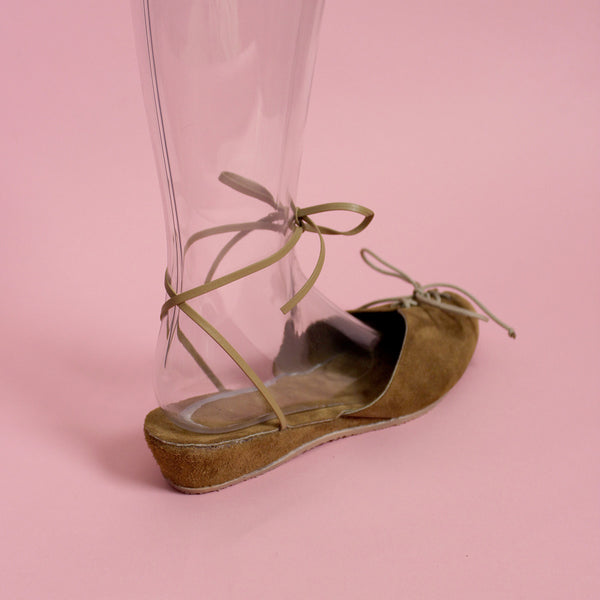 Whirligig Shoe Co. - "The Au Naturale"